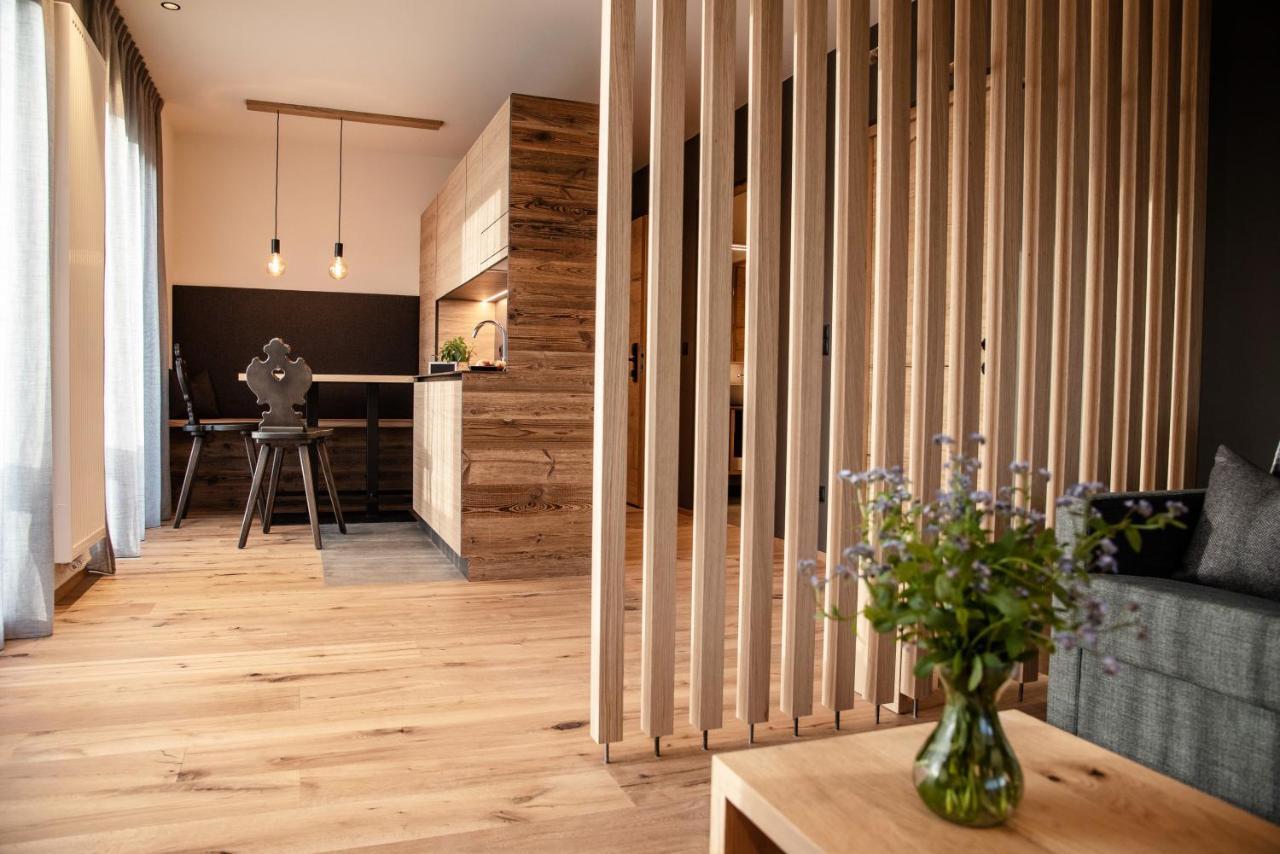 Appartement- Und Wellnesshotel Winkler ฟัลเซส ภายนอก รูปภาพ