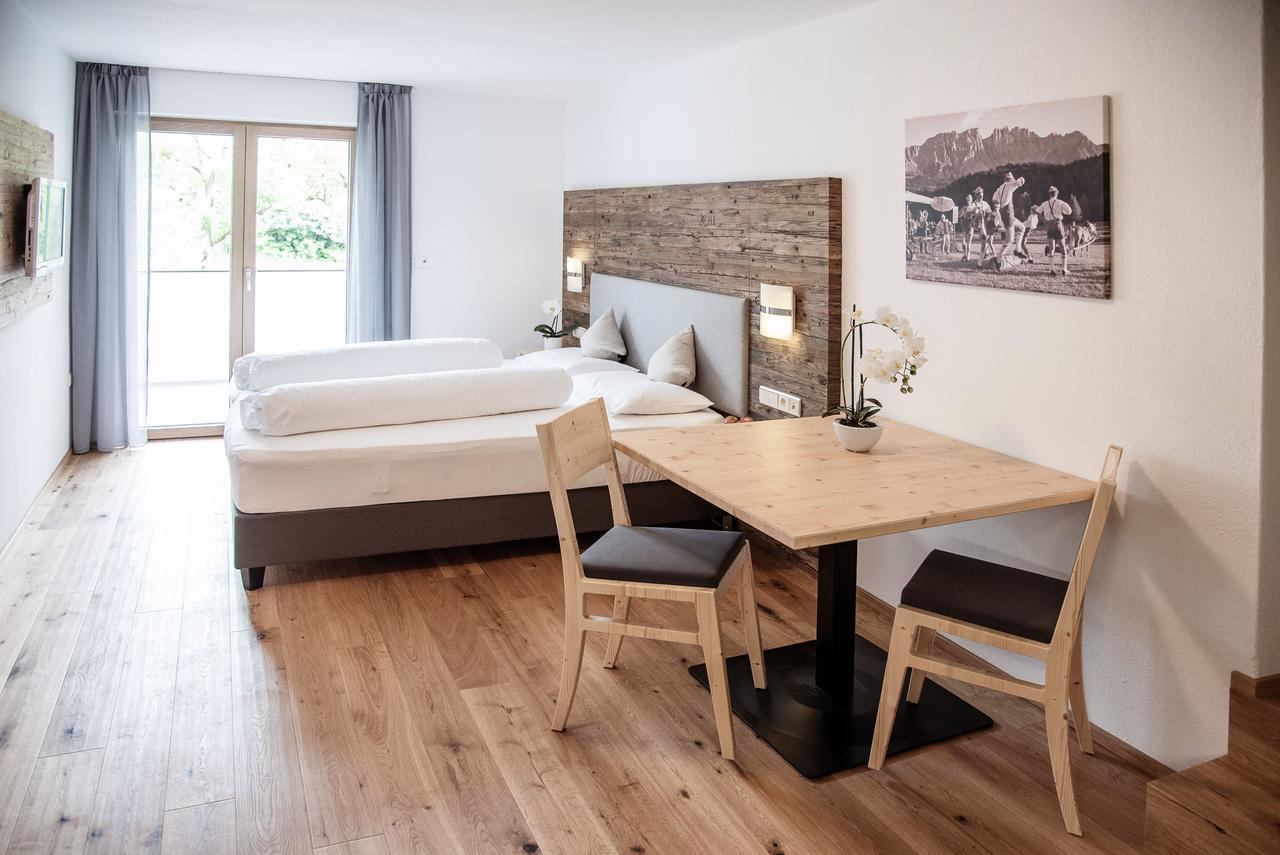 Appartement- Und Wellnesshotel Winkler ฟัลเซส ภายนอก รูปภาพ