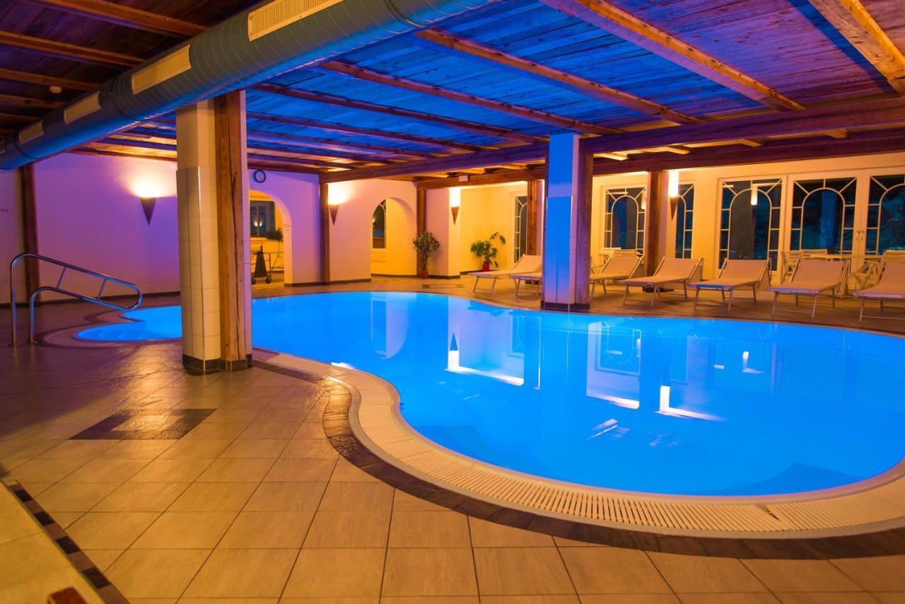 Appartement- Und Wellnesshotel Winkler ฟัลเซส ภายนอก รูปภาพ